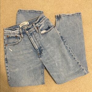 Abercrombie Ankle Straight Jean